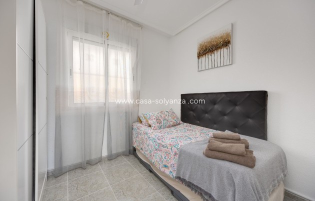 Resale - Apartment / flat - Torrevieja - Torrevieja Centro