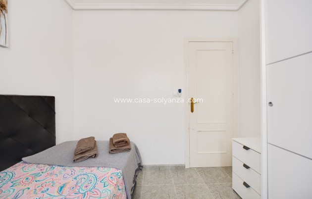 Resale - Apartment / flat - Torrevieja - Torrevieja Centro