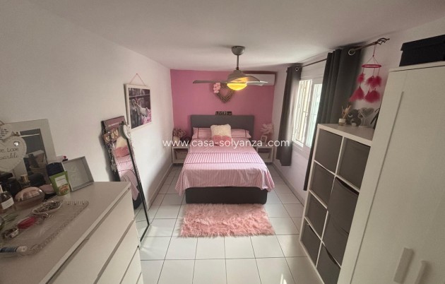 Resale - Apartment / flat - Torrevieja - Torrevieja Centro