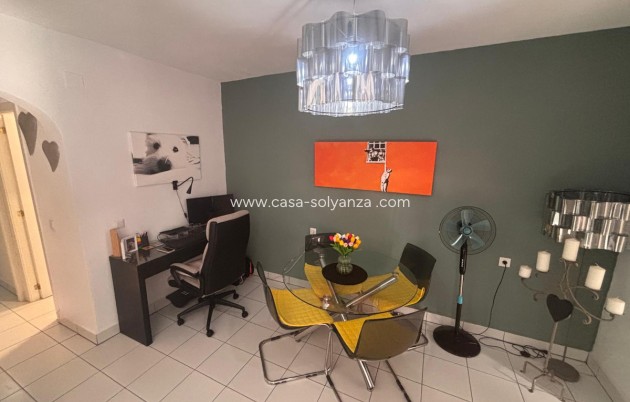 Resale - Apartment / flat - Torrevieja - Torrevieja Centro