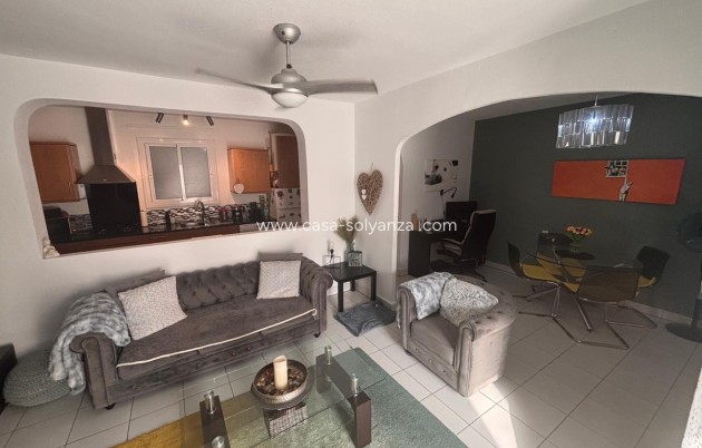 Resale - Apartment / flat - Torrevieja - Torrevieja Centro