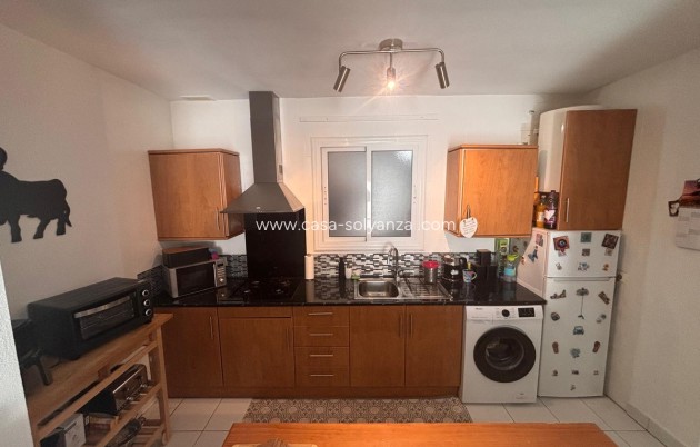 Resale - Apartment / flat - Torrevieja - Torrevieja Centro