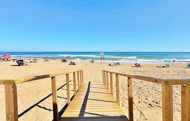 Herverkoop - Appartement / flat - Torrevieja - La Mata