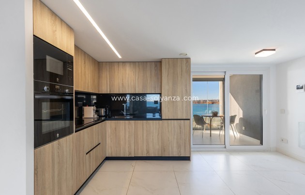 Resale - Apartment / flat - Orihuela - Punta Prima