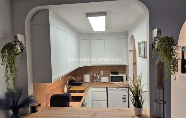 Resale - Apartment / flat - Torrevieja - La Mata