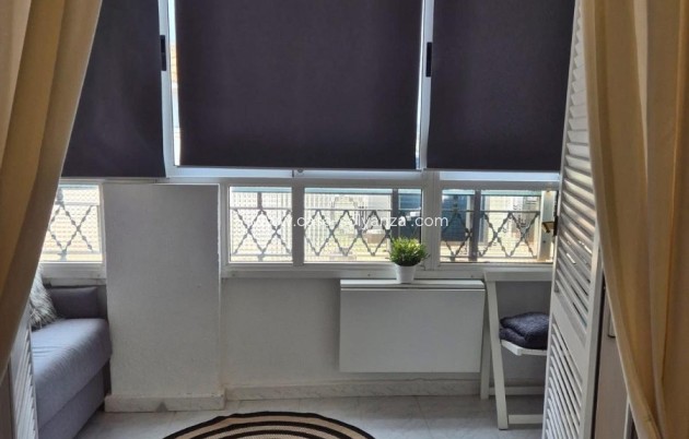 Resale - Apartment / flat - Torrevieja - La Mata