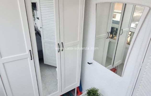 Resale - Apartment / flat - Torrevieja - La Mata