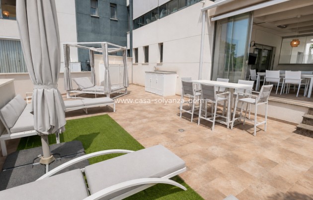 Resale - Apartment / flat - Orihuela - Villamartin