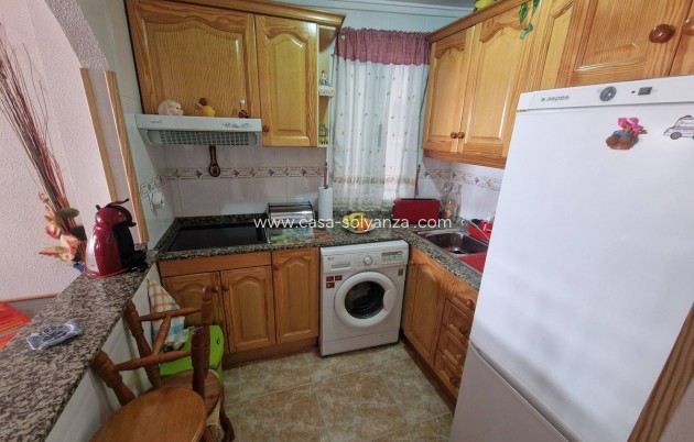 Resale - Apartment / flat - Torrevieja - Torrevieja Centro