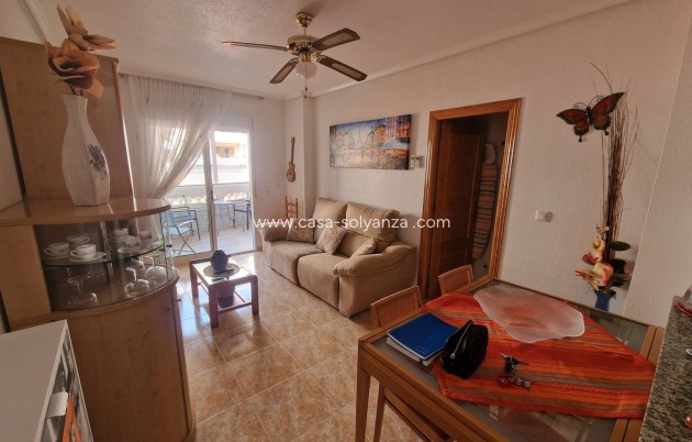 Resale - Apartment / flat - Torrevieja - Torrevieja Centro