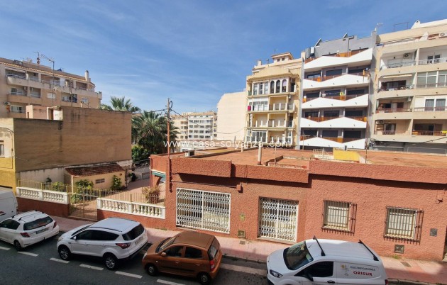 Resale - Apartment / flat - Torrevieja - Torrevieja Centro