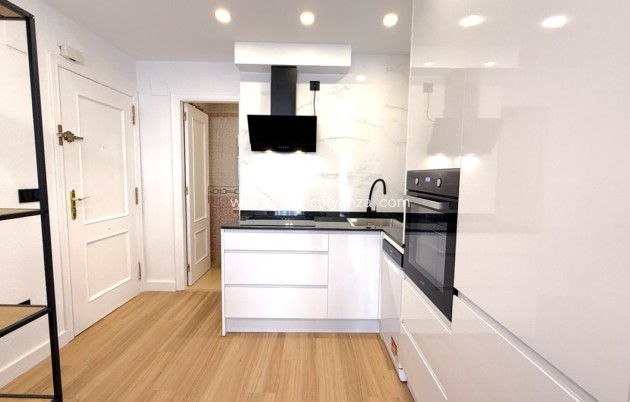 Revente - Appartement - Torrevieja - Torrevieja Centro