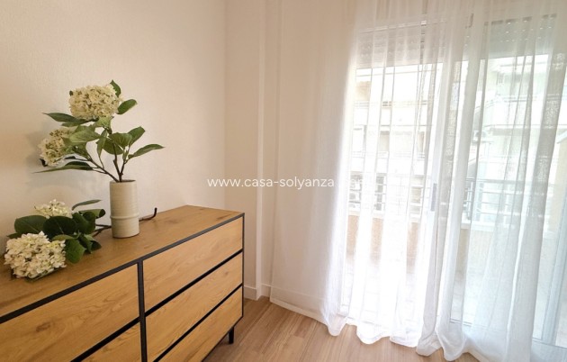 Revente - Appartement - Torrevieja - Torrevieja Centro
