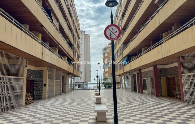 Reventa - Apartamento / piso - Torrevieja - Torrevieja Centro