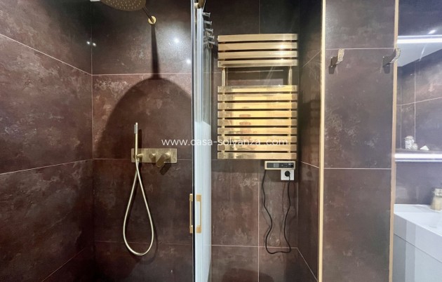 Reventa - Apartamento / piso - Torrevieja - Torrevieja Centro