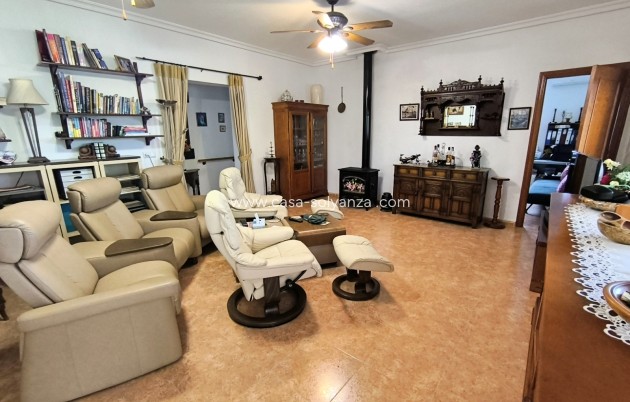 Wiederverkauf - Country Property/Finca - Orihuela