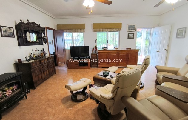 Wiederverkauf - Country Property/Finca - Orihuela