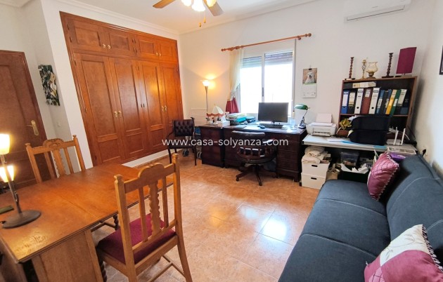 Wiederverkauf - Country Property/Finca - Orihuela