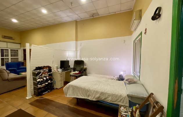 Resale - Apartment / flat - Torrevieja - Torrevieja Centro