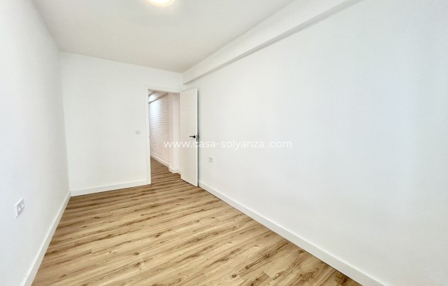 Revente - Appartement - Torrevieja - Torrevieja Centro