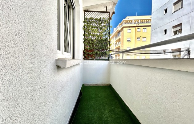 Revente - Appartement - Torrevieja - Torrevieja Centro