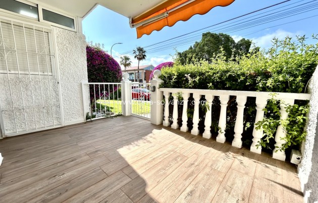 Resale - Apartment / flat - Orihuela - Villamartin