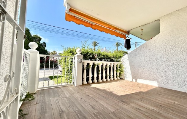 Resale - Apartment / flat - Orihuela - Villamartin