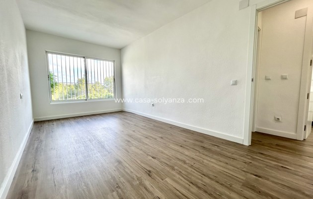 Resale - Apartment / flat - Orihuela - Villamartin