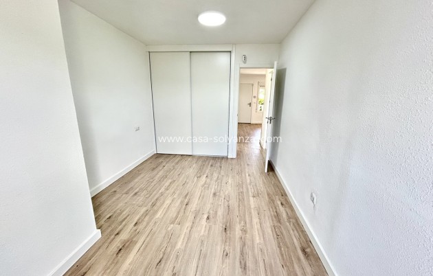 Resale - Apartment / flat - Orihuela - Villamartin