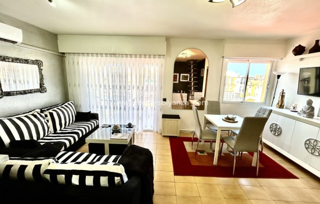 Wiederverkauf - Wohnung - Torrevieja - Torrevieja Centro