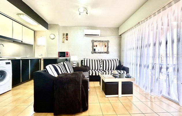 Wiederverkauf - Wohnung - Torrevieja - Torrevieja Centro