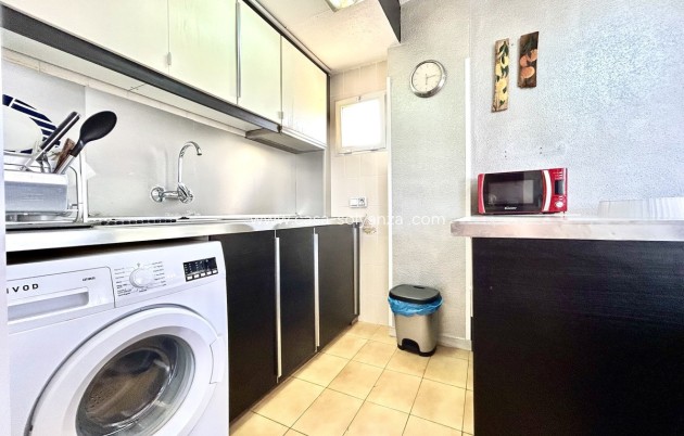 Wiederverkauf - Wohnung - Torrevieja - Torrevieja Centro