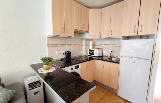 Resale - Apartment / flat - Torrevieja - Torrevieja Centro