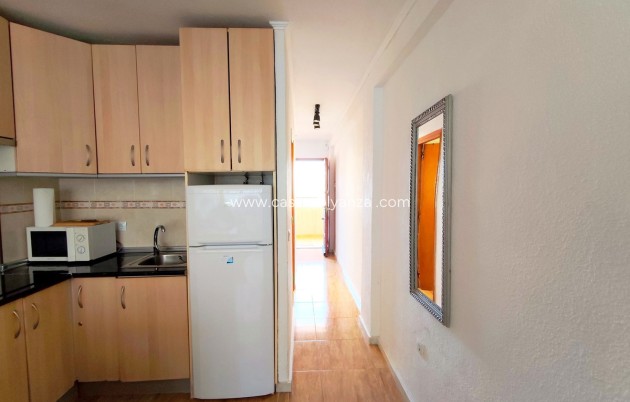 Resale - Apartment / flat - Torrevieja - Torrevieja Centro