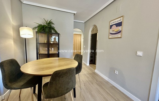 Resale - Apartment / flat - Torrevieja - Torrevieja Centro