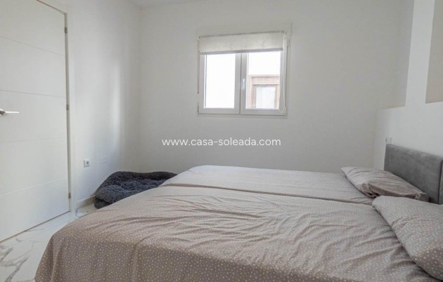 Wiederverkauf - Wohnung - Orihuela Costa - Villamartín