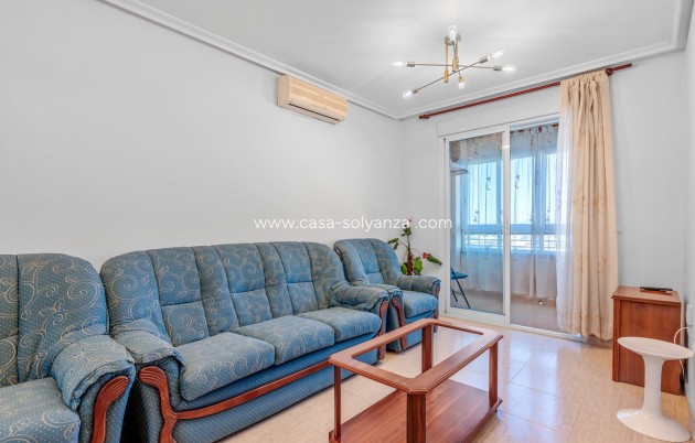 Resale - Apartment / flat - Torrevieja - Torrevieja Centro