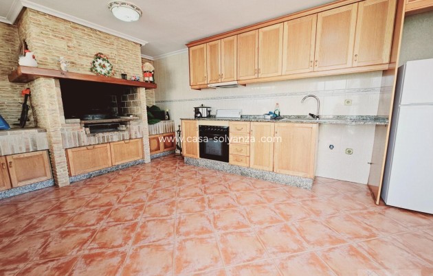Resale - Villa - Torrevieja - La Siesta