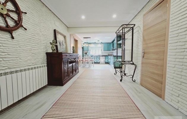 Resale - Villa - Torrevieja - La Siesta