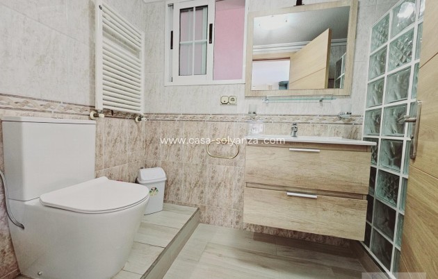 Resale - Villa - Torrevieja - La Siesta