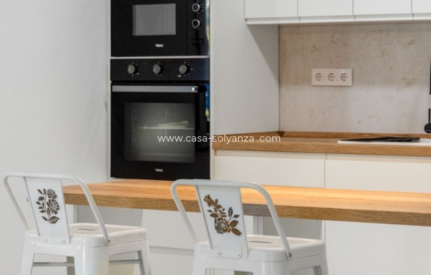 Resale - Apartment / flat - Torrevieja - Torrevieja Centro
