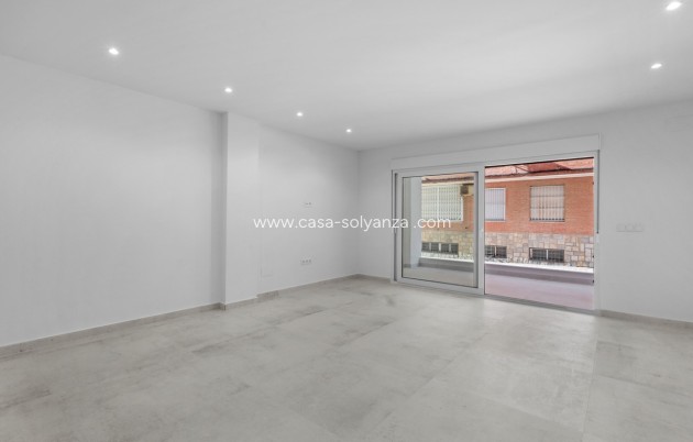 Resale - Apartment / flat - Torrevieja - Torrevieja Centro