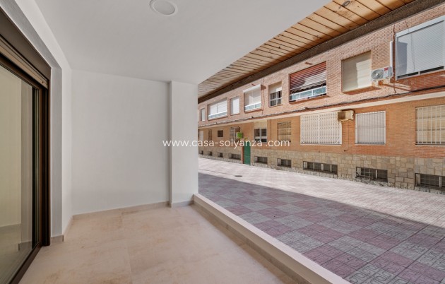 Resale - Apartment / flat - Torrevieja - Torrevieja Centro