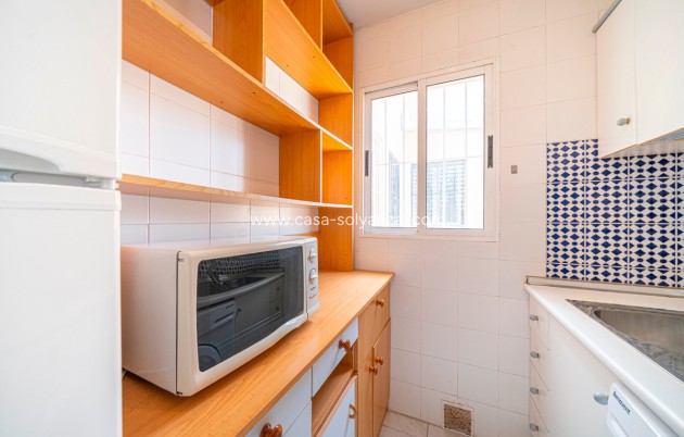 Resale - Apartment / flat - Torrevieja - Torrevieja Centro