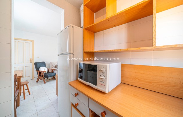 Resale - Apartment / flat - Torrevieja - Torrevieja Centro