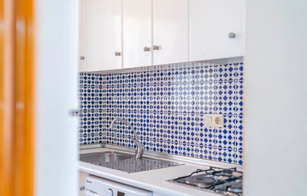 Resale - Apartment / flat - Torrevieja - Torrevieja Centro