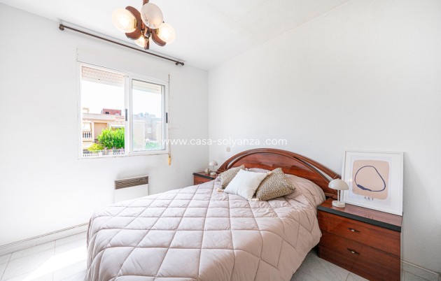 Resale - Apartment / flat - Torrevieja - Torrevieja Centro