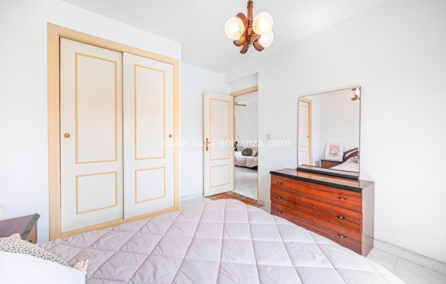 Resale - Apartment / flat - Torrevieja - Torrevieja Centro