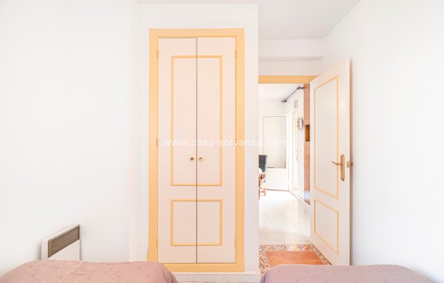 Resale - Apartment / flat - Torrevieja - Torrevieja Centro