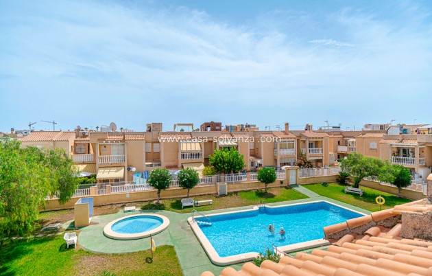 Resale - Apartment / flat - Torrevieja - Torrevieja Centro
